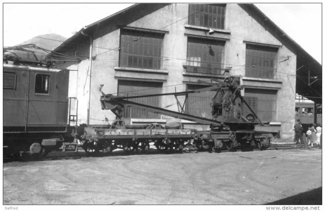 38 - WAGON GRUE . LIGNE SAINT GEORGES DE COMMIERS LA MURE.jpg