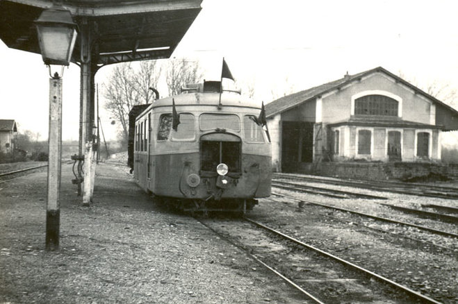 89 - Laroche Migennes dernier départ 31 Décembre 1951 Photo Bazin.jpg