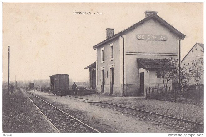 89 - SEIGNELAY - La Gare -.jpg
