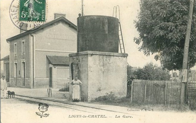 89 - YONNE - LIGNY le CHATEL - GARE - TRAIN - CHEMIN de FER - RESERVOIR - CITERNE - CHATEAU D´EAU.jpg