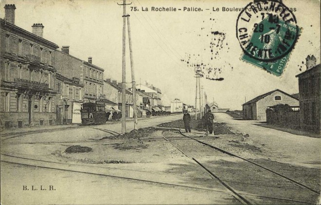17 - La Rochelle La Pallice bld Delmas.jpg