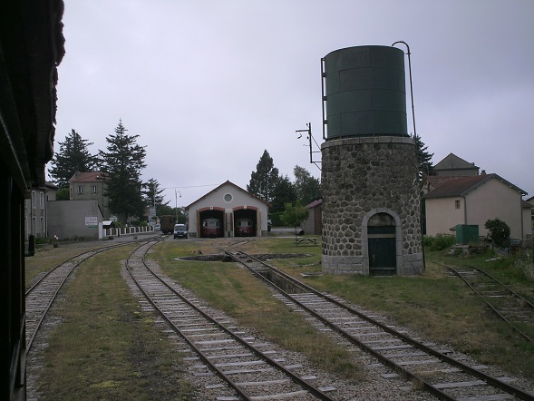 chateau d'eau st agrÃ¨ve.jpg