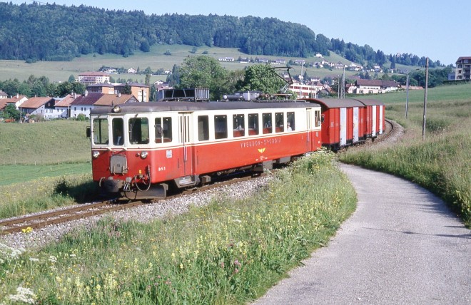 img905.jpg