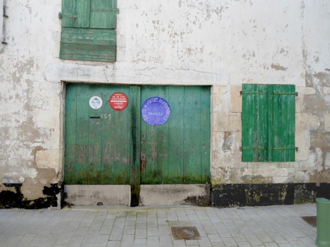 Entrée chai.jpg
