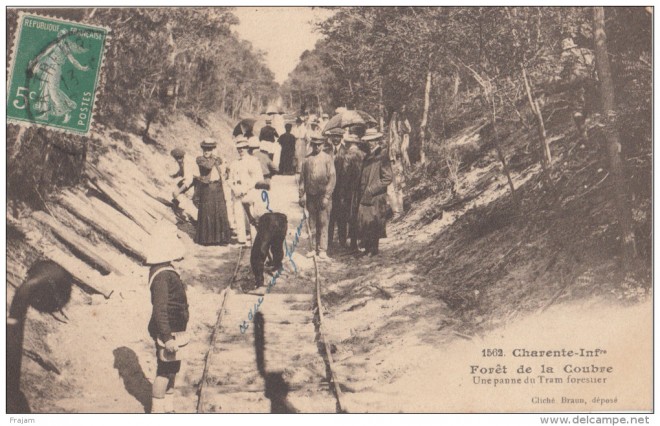 17 - FORÊT DE LA COUBRE -UNE PANNE DU TRAM FORESTIER-.jpg