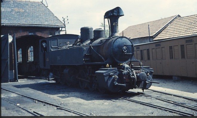 Le Cheylard la 404 tournée en attente de la DT 19670820.jpg
