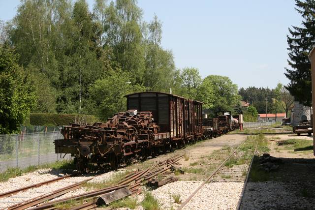 10- Rame marchandises en gare de Raucoules.jpg