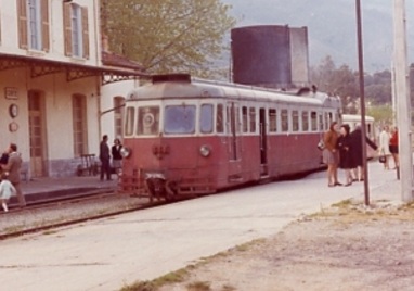990_001.jpg