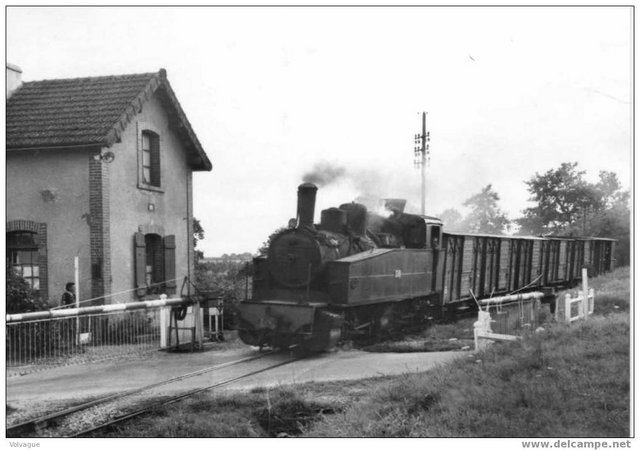 MUR DE BRETAGNE Passage Ã  niveau---- mallet.jpg