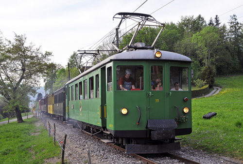 111-3.jpg