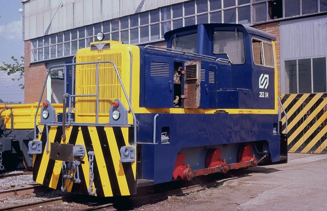 diesel shunter 824.jpg