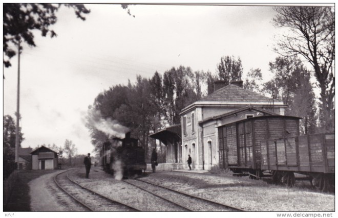 18 - SE Cher gare de Bourges Ville Prado cliché P. Laurent COLLECTION PEREVE.jpg