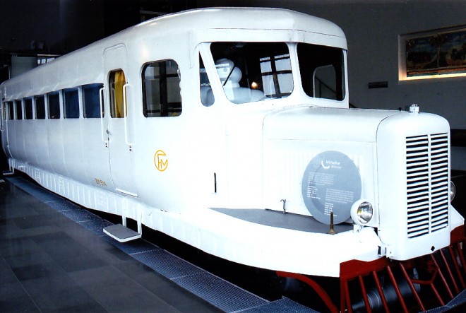michelin(france)-autorail-micheline-madagascar-929.jpg