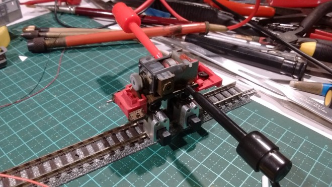 Jouef V10 chassis 03 reduit.jpg