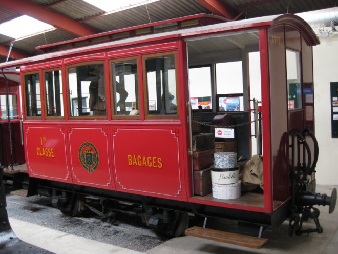 VOITURE SAINT-ETIENNE MIXTE BAGAGES PREMIER CLASSE (1).jpg