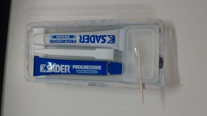 Sader epoxy 01 reduit.jpg