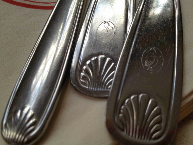 Pelican Couverts 1..jpg