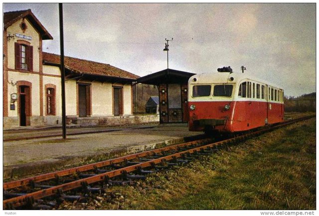 Autorail de Dion construit en 1937 - RÃ©seau BRETON.jpg