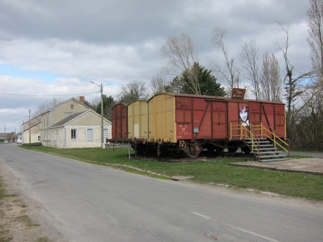 Gare de St Branchs. 9 mars 2011. pme..jpg