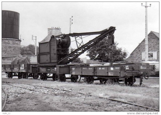 Grue RB et wagon protecteur.jpg
