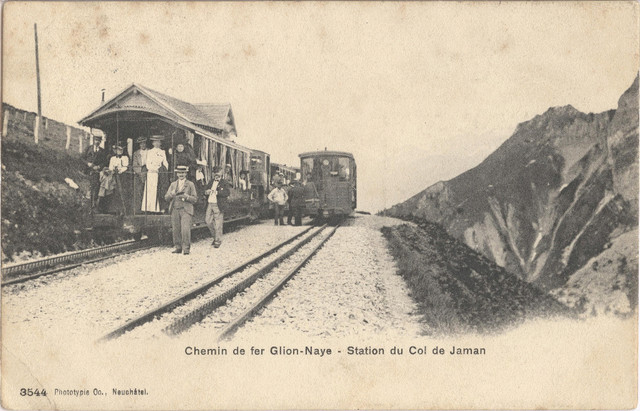 Tribune de Genève.jpg