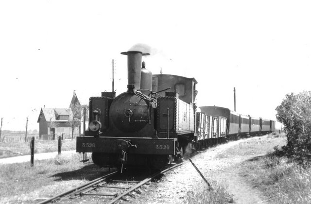 EntrÃ©e en gare de Cayeux.JPG