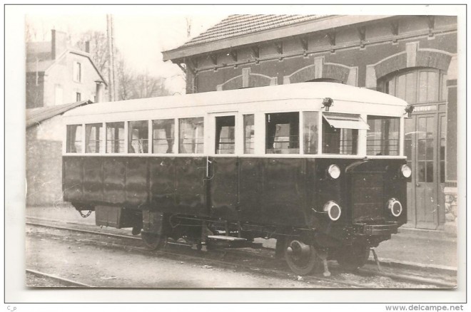 08 - Charleville - Mezieres  autorail.jpg