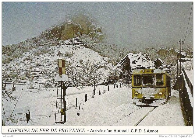 CHEMINS DE FER DE LA PROVENCE ARRIVEE AUTORAIL CFD A ANNOT.jpg