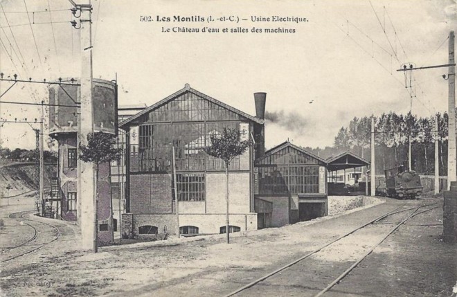 Les Montils -Chateau d'eau et salle des machines.JPG