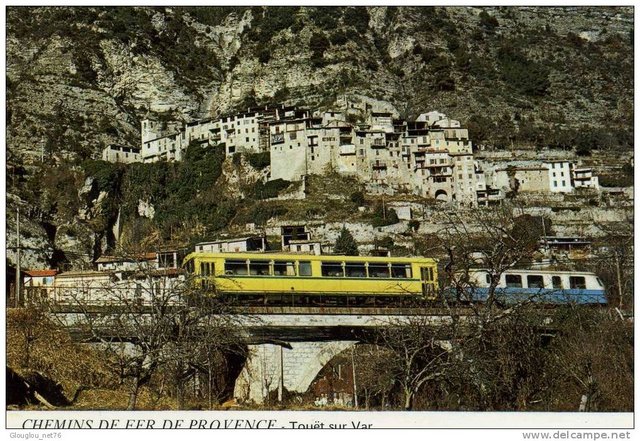 CHEMIN DE FER DE PROVENCE TOUET SUR VAR AVEC TRAIN.jpg