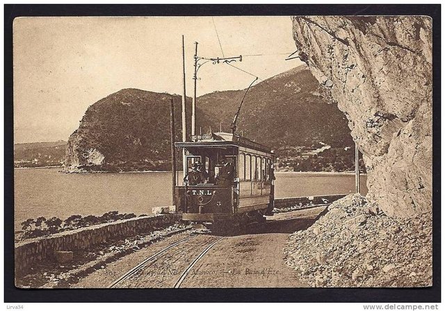 - EZE (06)- LA BAIE- LIGNE DU TRAM TLN DE NICE A MONACO- TRAMWAY.jpg
