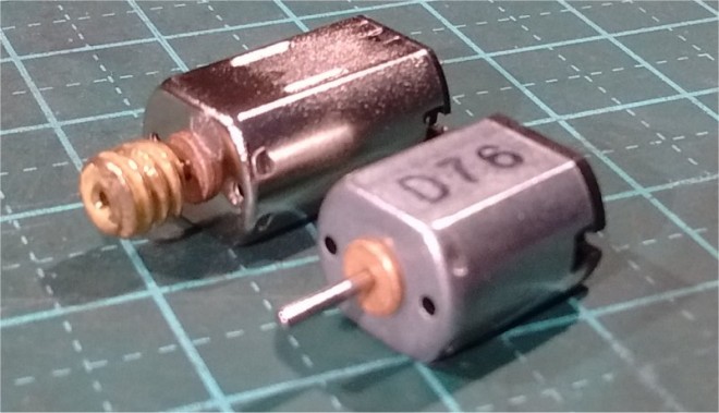 Tomix TM-TR02 moteur vs N10 02.jpg