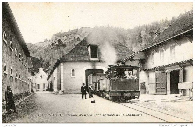 38 fOURVOIRIE.jpg