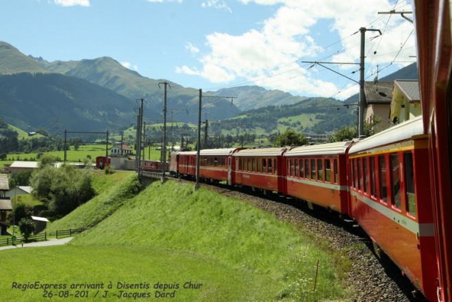 2010-08-26 train CHUR-DISENTIS.JPG