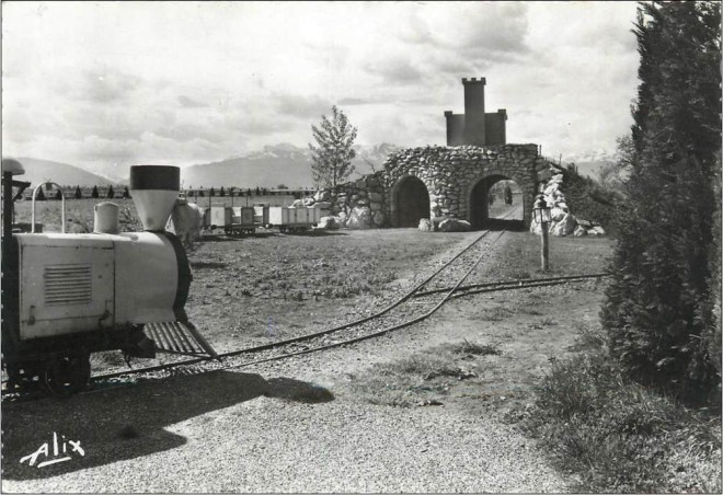 65 - Hôpital psychiatrique de Lannemezan, le petit train.jpg