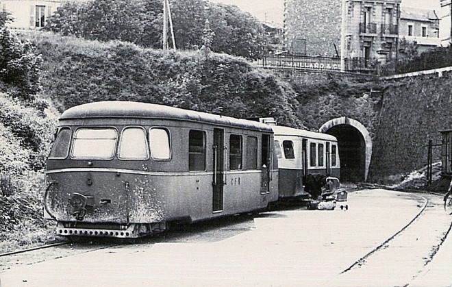 16 - Gare EC CFD Angoulême collection Trécolle.jpg