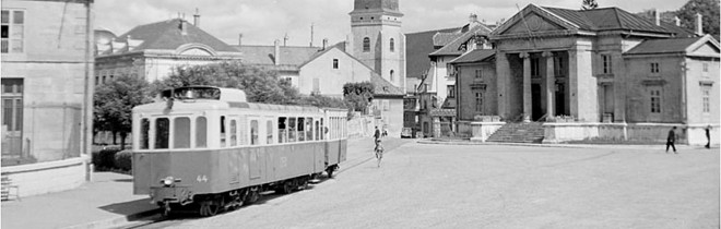 25 - Le 29 août 1950, passage de l'autorail Brissonneau-et-Lotz n° 44 avec une remorque De Dion-Bouton, en provenance de Malbuisson. (cliché P. Laurent)..jpg