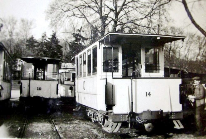 77 - Tram de Fontainebleau 1940.JPG