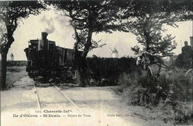 17 - CHARENTE MARITIME - OLERON - ST DENIS - DEPART du TRAMWAY - MOULIN à VENT.jpg