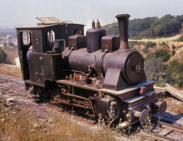 LT-1968-04-003-LambertFreres-Cormeilles-No7-OK8293of1916-April1968-Photo-RonCox-Colln-NarrowGaugeRlySoc-small[1].jpg