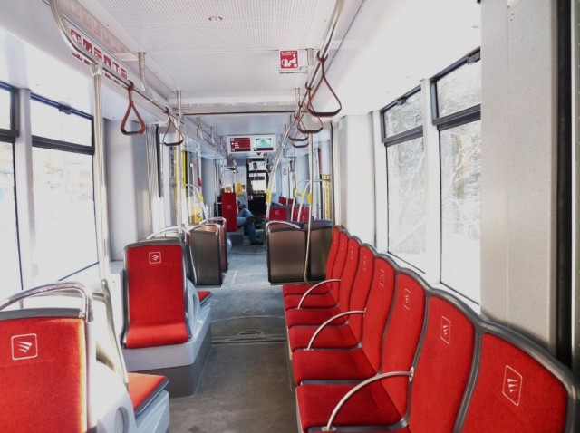002aInterieur.JPG