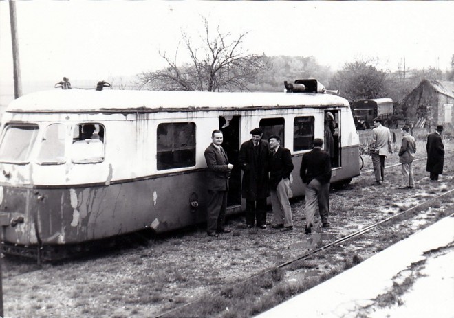 7 thoury-ferottes-le-25-octobre-1953-cliché J. Bazin.jpg