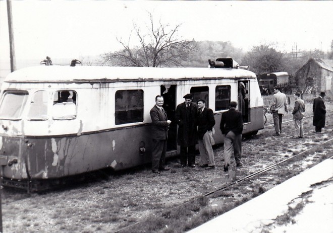 7 thoury-ferottes-le-25-octobre-1953-cliché J. Bazin.jpg