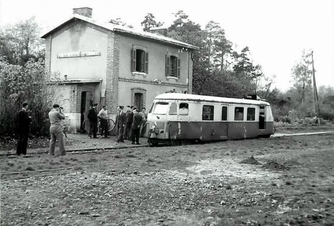 14 fonteneilles le coudray 1953 cliché J Bazin.jpg