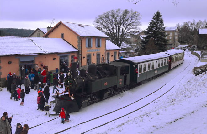 F train du Pere noel 2017 6.png