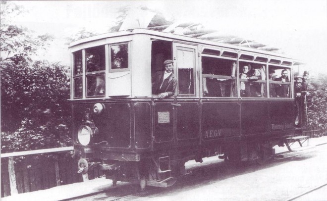 AEGV_petrol-electrical_railcar.JPG