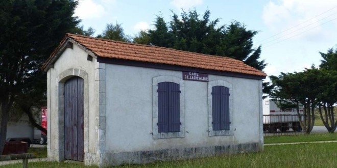 Gare de la Chevalerie avant transformation.jpg