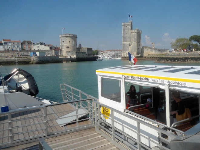 Le bus de mer électrique (la ville en Bois).jpg