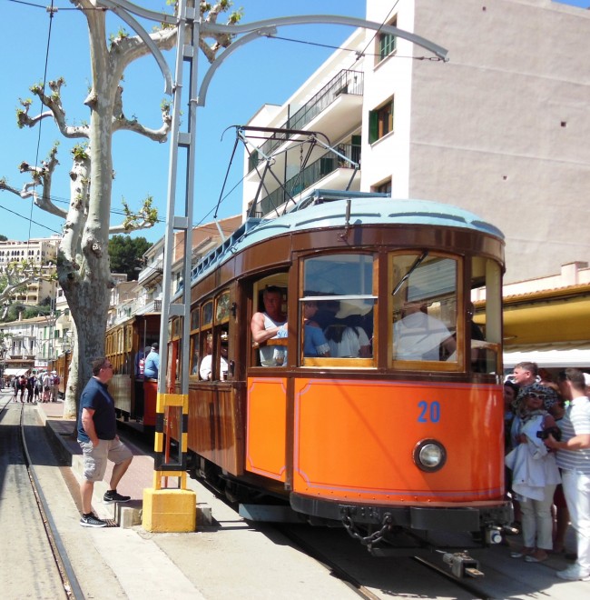 18 DSCN7129 Tram Soller-Puerto Soller - Copie.JPG