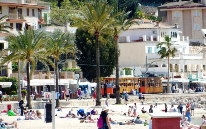 20 DSCN7131 Tram Soller-Puerto Soller.JPG